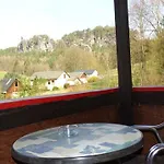 Lug Ins Land 3*